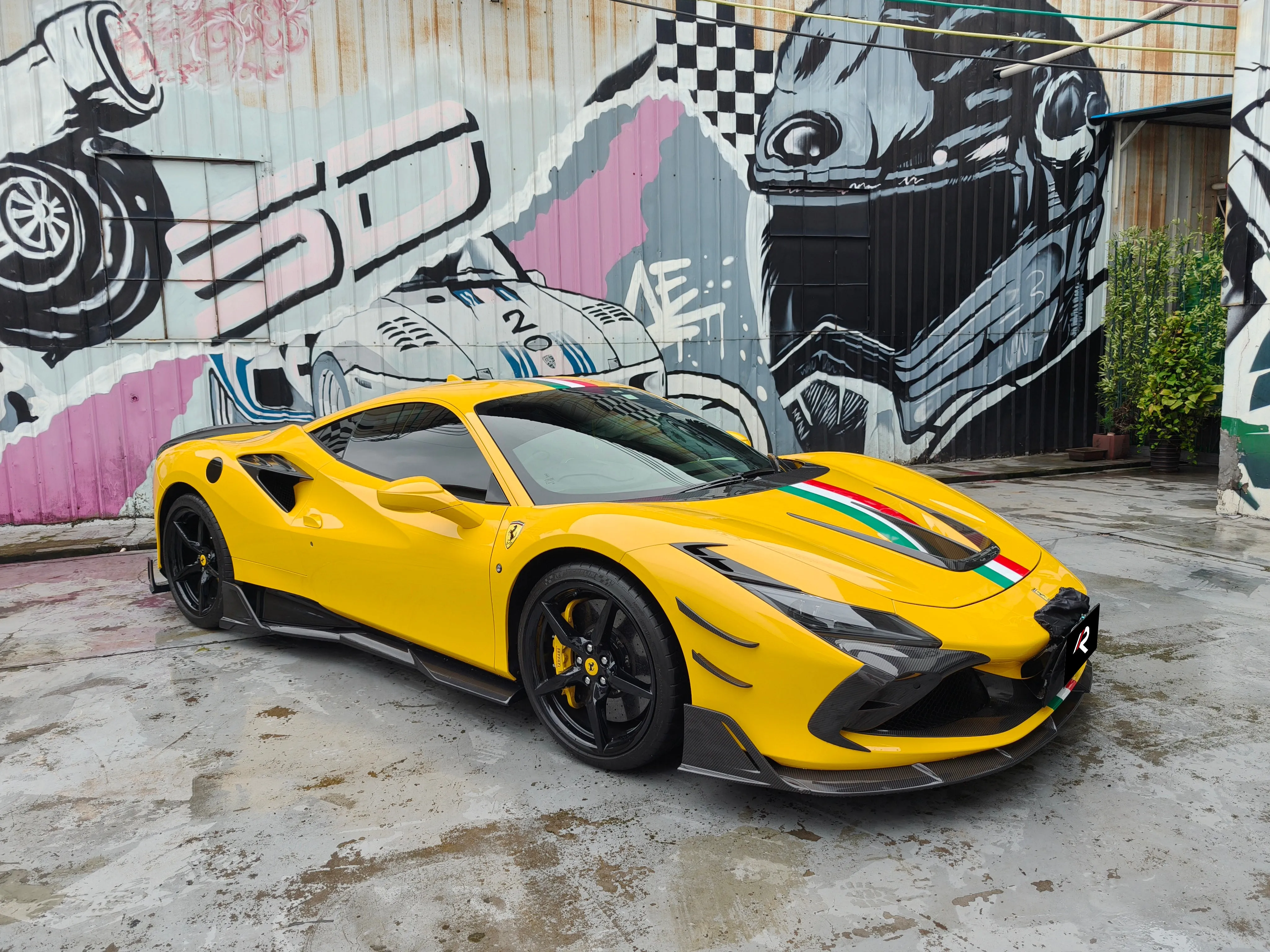 Aero Republic M Style Side Skirts for Ferrari F8 Tributo & Spider Carbon Fiber/FRP