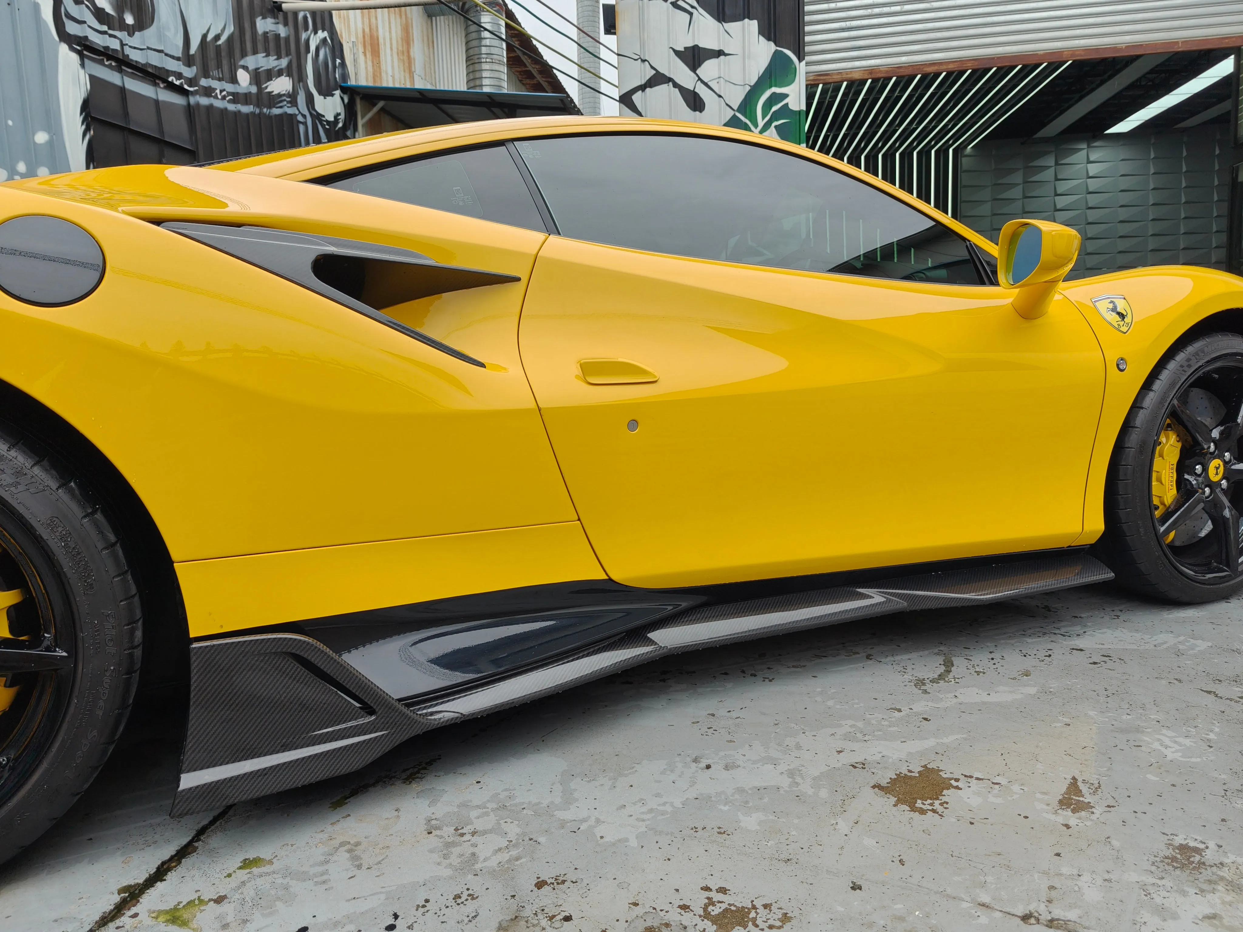 Aero Republic M Style Side Skirts for Ferrari F8 Tributo & Spider Carbon Fiber/FRP
