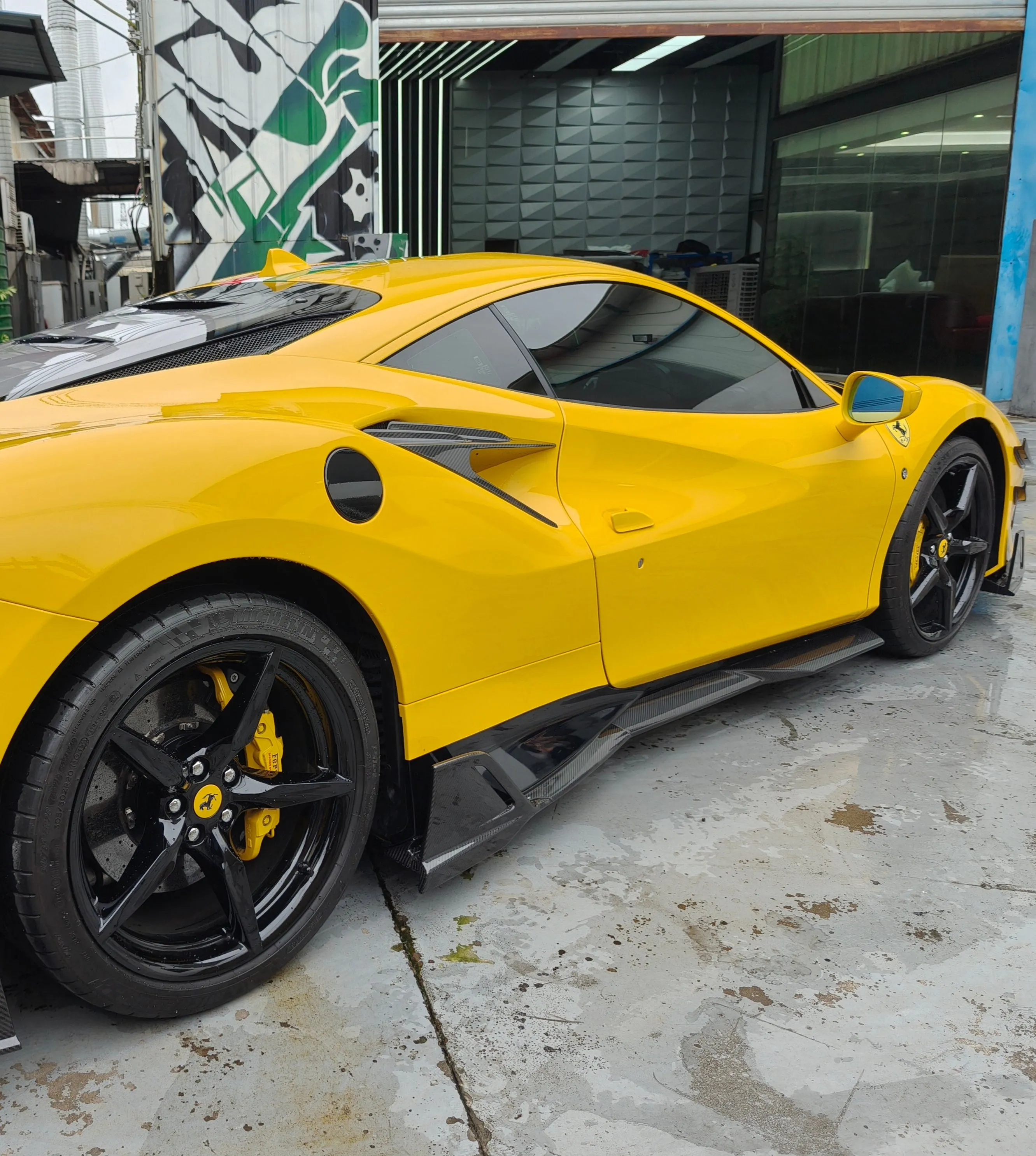 Aero Republic M Style Side Skirts for Ferrari F8 Tributo & Spider Carbon Fiber/FRP