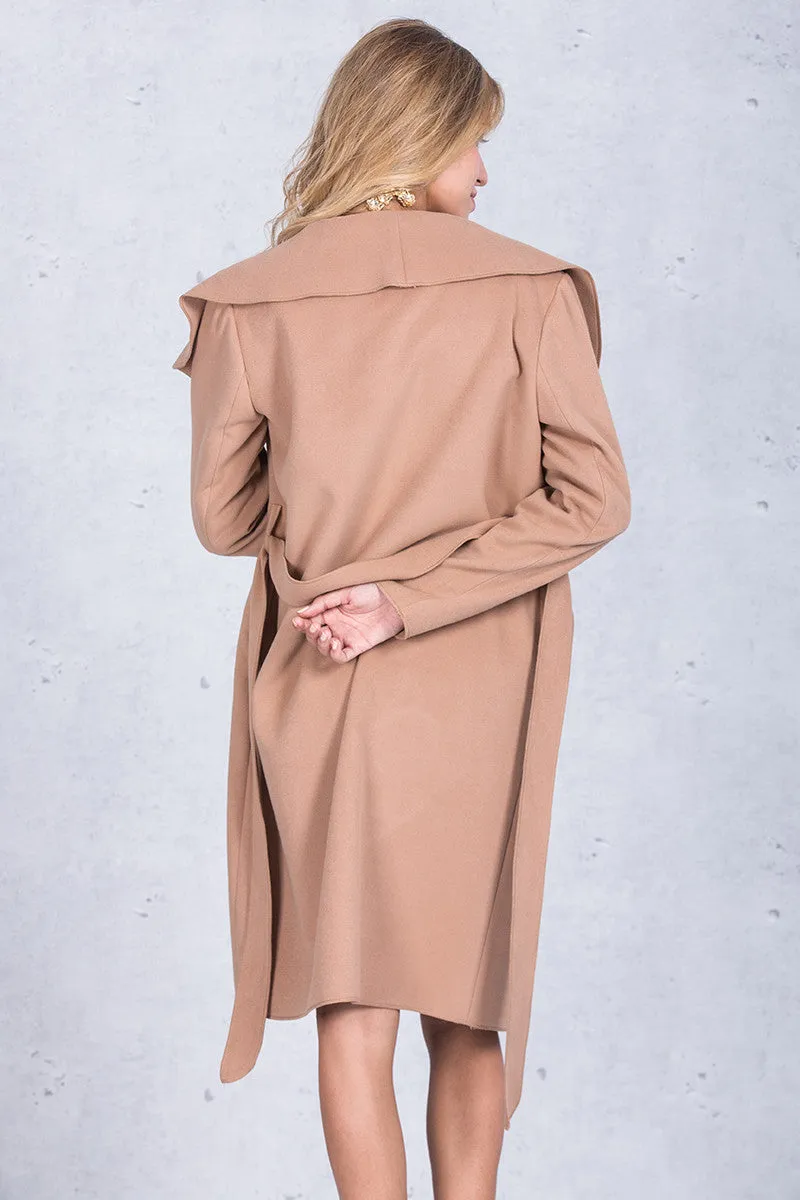Elegant Belted Coat With Turn-Down Collar