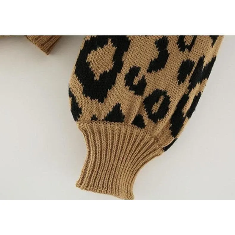 LEOPARD PRINTED LANTERN SLEEVE SWEATER