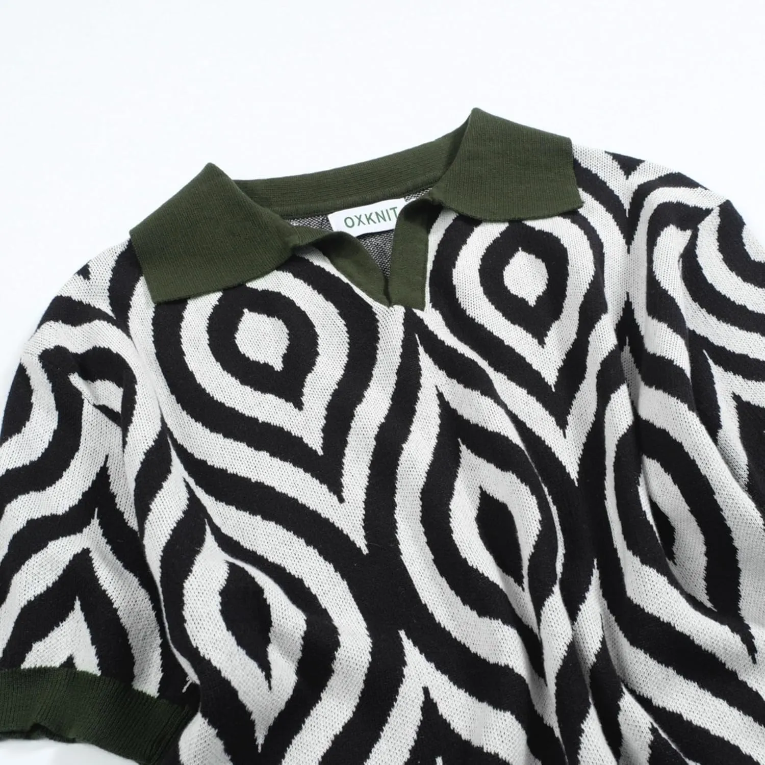 Men's Knitted Retro Poloshirt, 1960s Mod Style Vintage Pattern Short Sleeve Shirt V-Neck Black White